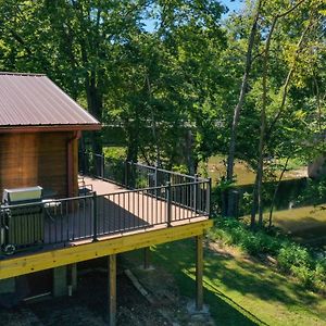 Villa Riverfront Covington Cabin With Deck And Fire Pit! Piqua Exterior photo