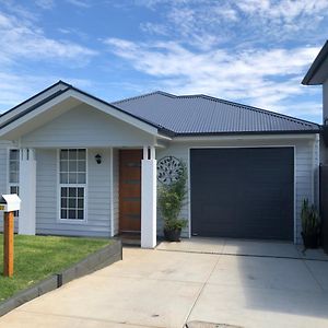 Villa Beaufort House Port Noarlunga Exterior photo