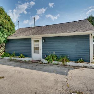 Villa Lakefront Wisconsin Escape With Boat Dock And Kayaks! Oconomowoc Exterior photo