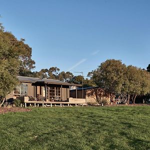 Villa Ross Farm - Cabin Meeniyan Exterior photo