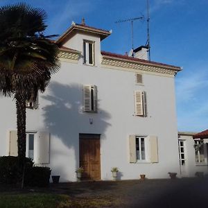 Villa Condrine Saint-Cricq-Chalosse Exterior photo