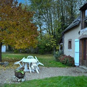 Villa Gite Chaleureux Dans Un Ancien Corps De Ferme Avec Wifi, Cheminee Et Grand Jardin A Chateaudun - Fr-1-581-71 Exterior photo