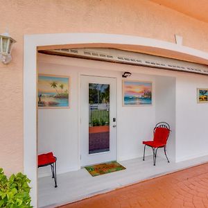 Ferienwohnung Miami Gardens Studio With Patio 12 Mi To Ocean! Exterior photo