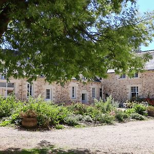 Hotel L'Eco-Domaine Du Chalonge Héric Exterior photo