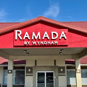 Hotel Ramada By Wyndham Lumberton Exterior photo