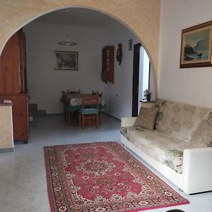 Villa Casa Vacanza Anna Con Vista Balcone La Laguna ,Situata A 5 Minuti Dal Centro A Piedi SantʼAntìoco Exterior photo