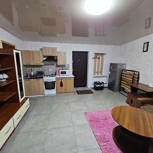 Apartamenti V Cropivnickomu Kropywnyzkyj Exterior photo