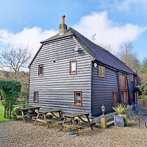 Villa Walnut Barn - Horsham Exterior photo