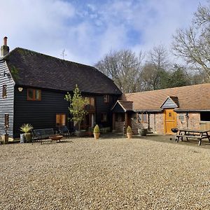 Villa Sussex Barns - Horsham Exterior photo