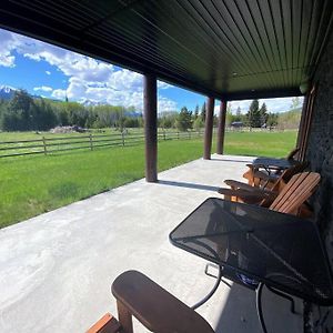 Villa The Westview Cabin Valemount Exterior photo