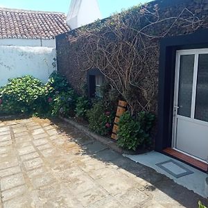 Ferienwohnung O Anexo Angra do Heroísmo Exterior photo