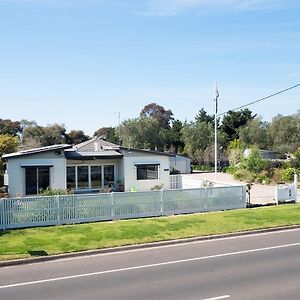 Villa Coppards Rest Geelong Room photo