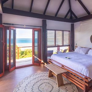 Private Oceanfront Fijian Villa Sleeps 8 Insel Malolo Exterior photo