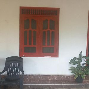 Singleroom Trincomalee Exterior photo