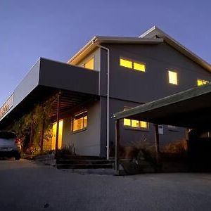 Ferienwohnung Wanaka 'Mount Iron Studio' With Private Terrace Exterior photo