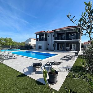 Villa Family Friendly House With A Swimming Pool Zadar - 22140 Murvica  Exterior photo