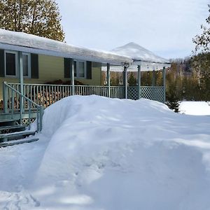 Villa Lazy Lake Cabin Saint-Remi-d'Amherst Exterior photo