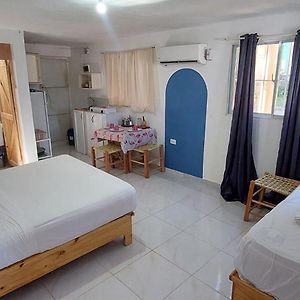 Ferienwohnung Apartamento Los Blancos, A Dos Minutos De Los Patos Barahona Enriquillo Exterior photo