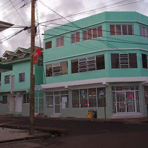 Ferienwohnung Aaron'S House Castries Exterior photo