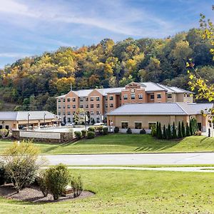 Best Western Plus Franciscan Square Inn&Suites Steubenville Exterior photo