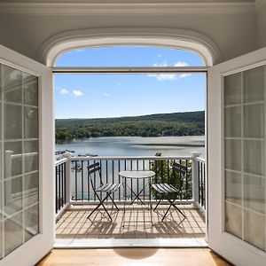 Villa Luxury Lake Oasis ~ Hot Tub ~ Stunning Views ~ Bar Greenwood Lake Exterior photo