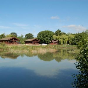 Watermeadow Lakes & Lodges North Perrott Exterior photo