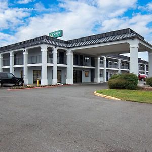 Quality Inn Near Casinos And Convention Center Bossier Stadt Exterior photo