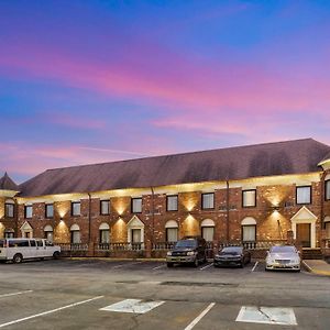 Best Western PLUS Governor's Inn Richmond Midlothian Exterior photo