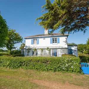 Villa 3 Bed In Borthwood Ic015 Newchurch  Exterior photo