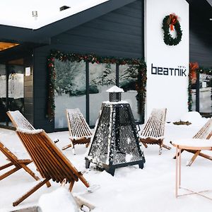 Beatnik Hotel Bromont Exterior photo