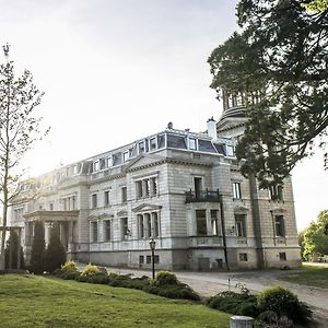 Hotel Schloss Kaarz mit Park Exterior photo