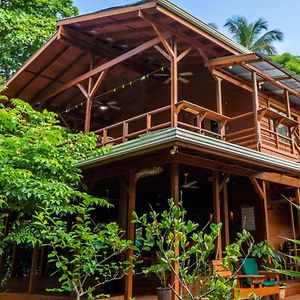 Piratearts Experience Resort Bocas del Toro Exterior photo