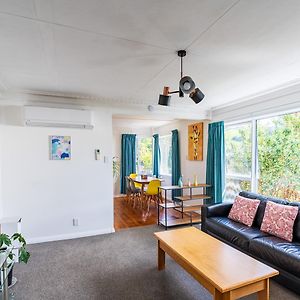 Modern Home In Dunedin Exterior photo