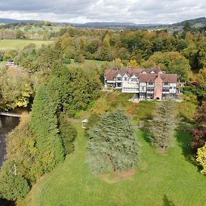 Villa Caer Beris Manor By Group Retreats Builth Wells Exterior photo