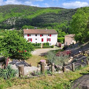 Bed and Breakfast Chambre D'Hote Le Clos D'Audio A Riols Exterior photo