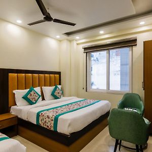Hotel Royal Rosette Unit By Silver Shine Neu-Delhi Exterior photo