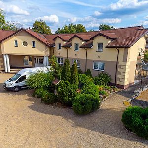 Motel "Plomyk" Kunowice Exterior photo