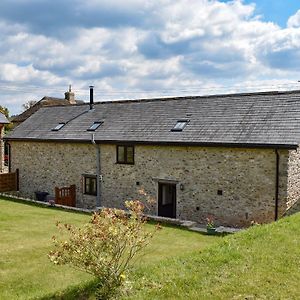 Villa Bucknole Farm - The Old Shippon Northleigh Exterior photo