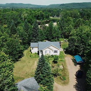 Ferienwohnung Le Chalet Jaune Sur La Mastigouche Mandeville Exterior photo