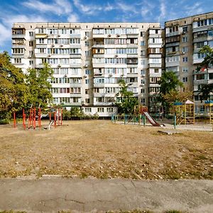 Ferienwohnung Kvartirkoff Na Obolonskiy Prospekt 37 Kiew Exterior photo