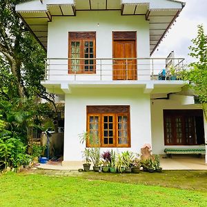 Summer Ridge - Homestay Ratnapura Exterior photo