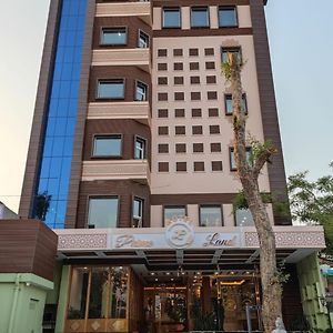 Hotel Prime Land Varanasi Exterior photo
