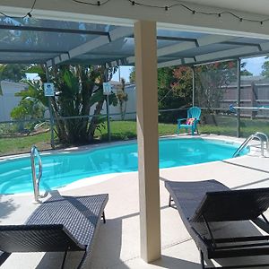 Villa Heated & Screened In Pool Port Richey Exterior photo