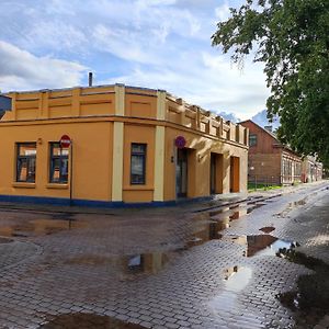 Hotel Tirgus Nams Ventspils Exterior photo