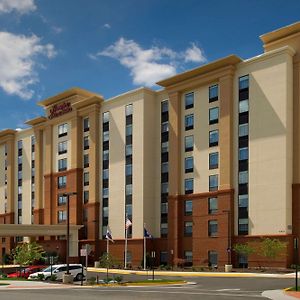 Hampton Inn&Suites Falls Church Exterior photo