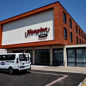 Hotel Hampton By Hilton Toulouse Airport Blagnac Exterior photo