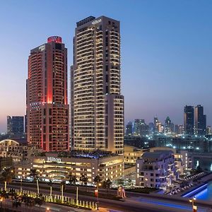 Hotel Hilton Doha The Pearl Exterior photo