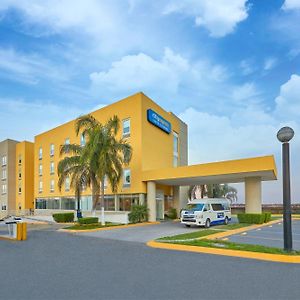 Hotel City Express By Marriott Monterrey Santa Catarina Exterior photo