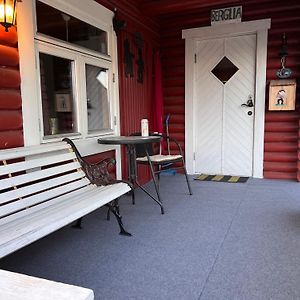 Villa Cozy And Spacious Cabin Svensby Exterior photo