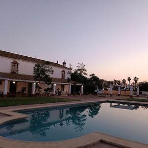Villa Cortijo La Amazona Sevilla Exterior photo